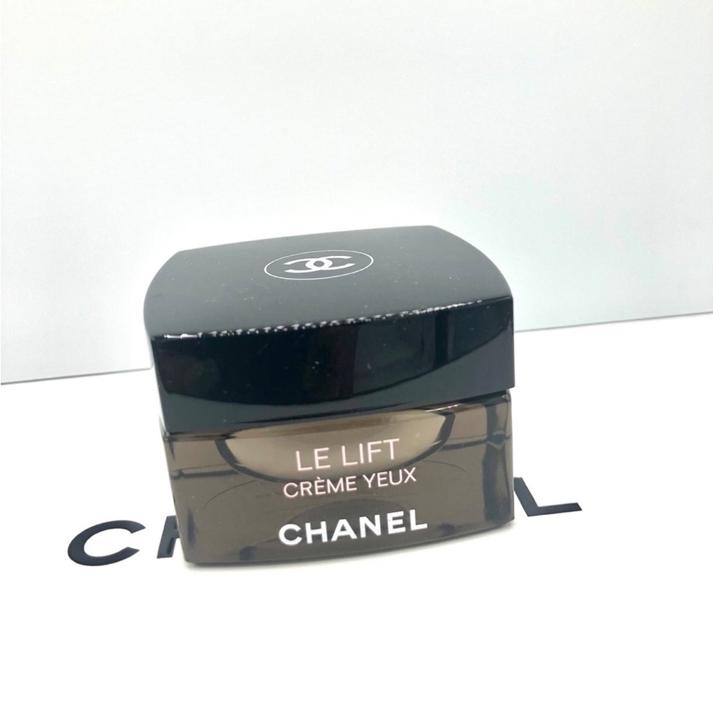 BRAND NEW CHANEL Le Lift Creme Yeux, Black, 0.5 Ounce Day Night Eye Cream